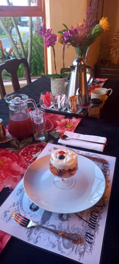 The Wooden Leg Guesthouse Kleinmond Luaran gambar