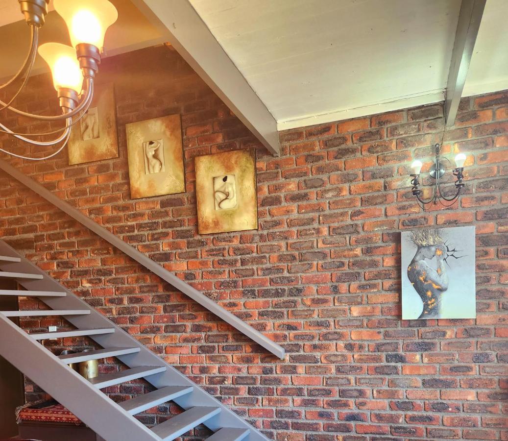 The Wooden Leg Guesthouse Kleinmond Luaran gambar