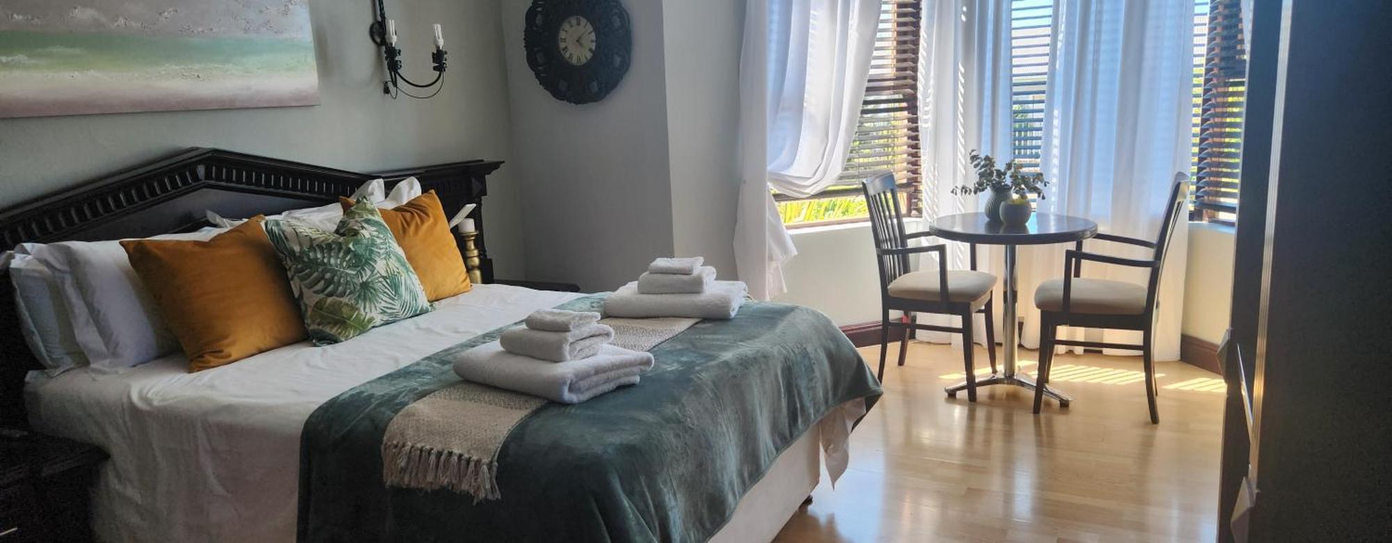The Wooden Leg Guesthouse Kleinmond Luaran gambar